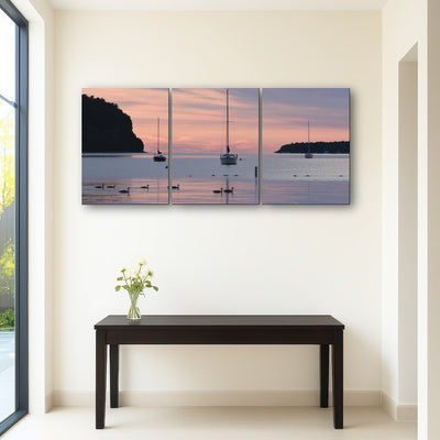 AUTO-MOCKUP ROOM | Sailboats at sunset Door County