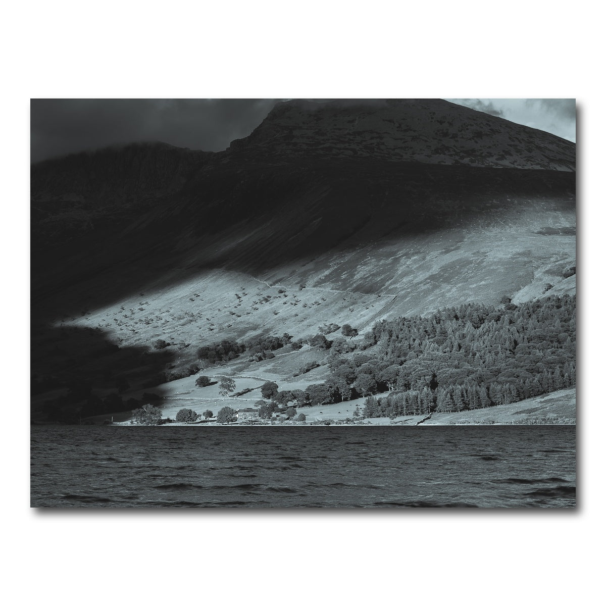 AUTO-MOCKUP WHITE | Shadow on the Mountain | 1 Piece | Gallery Wrap Canvas | group=4x3