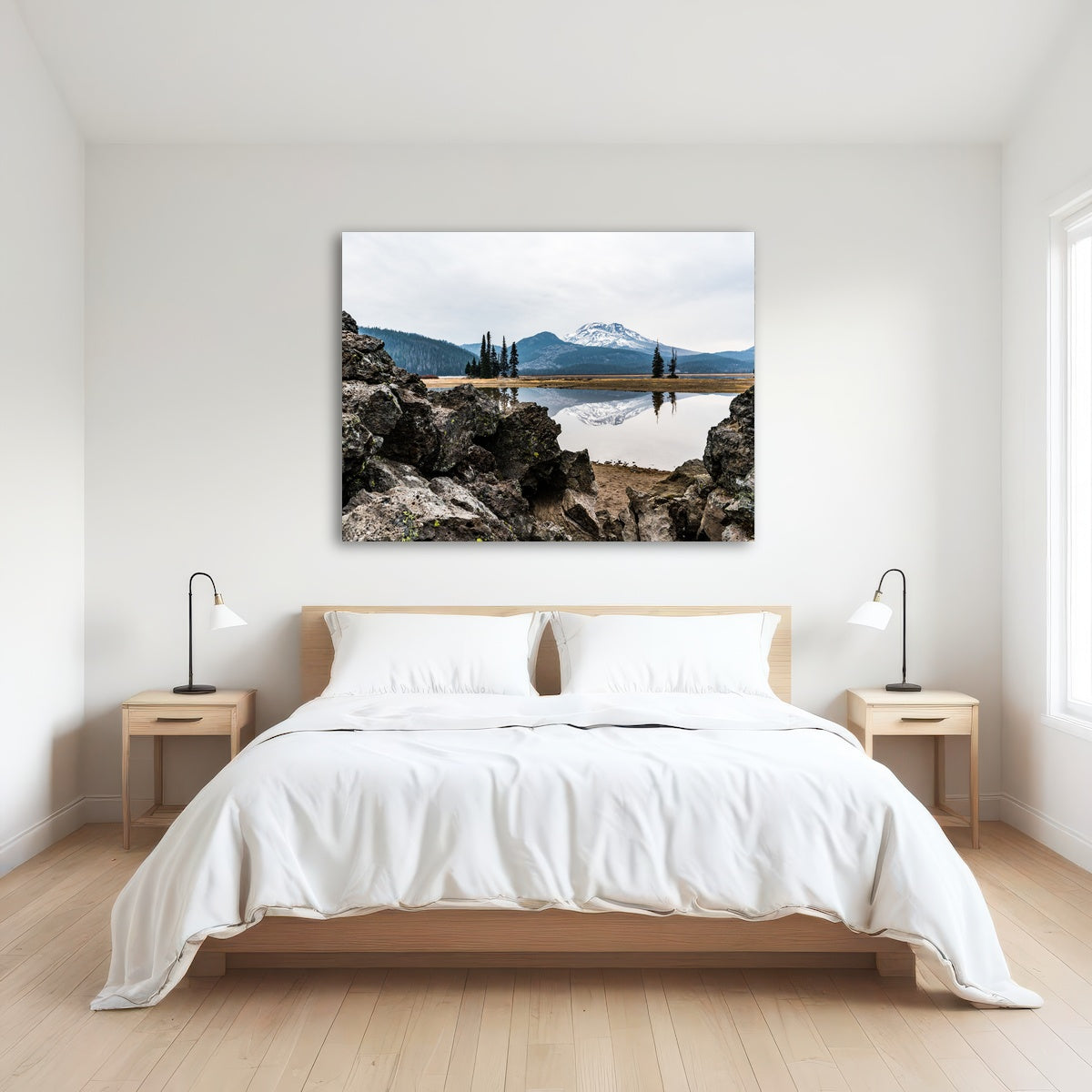 AUTO-MOCKUP ROOM | South Sister Mountain - Sparks Lake