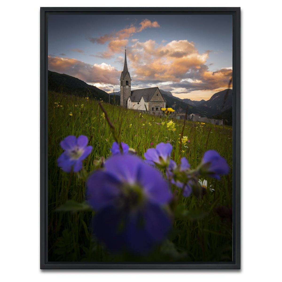 AUTO-MOCKUP WHITE | Spire in Sauris di Sopra | 1 Piece | Black Framed Canvas | group=3x4