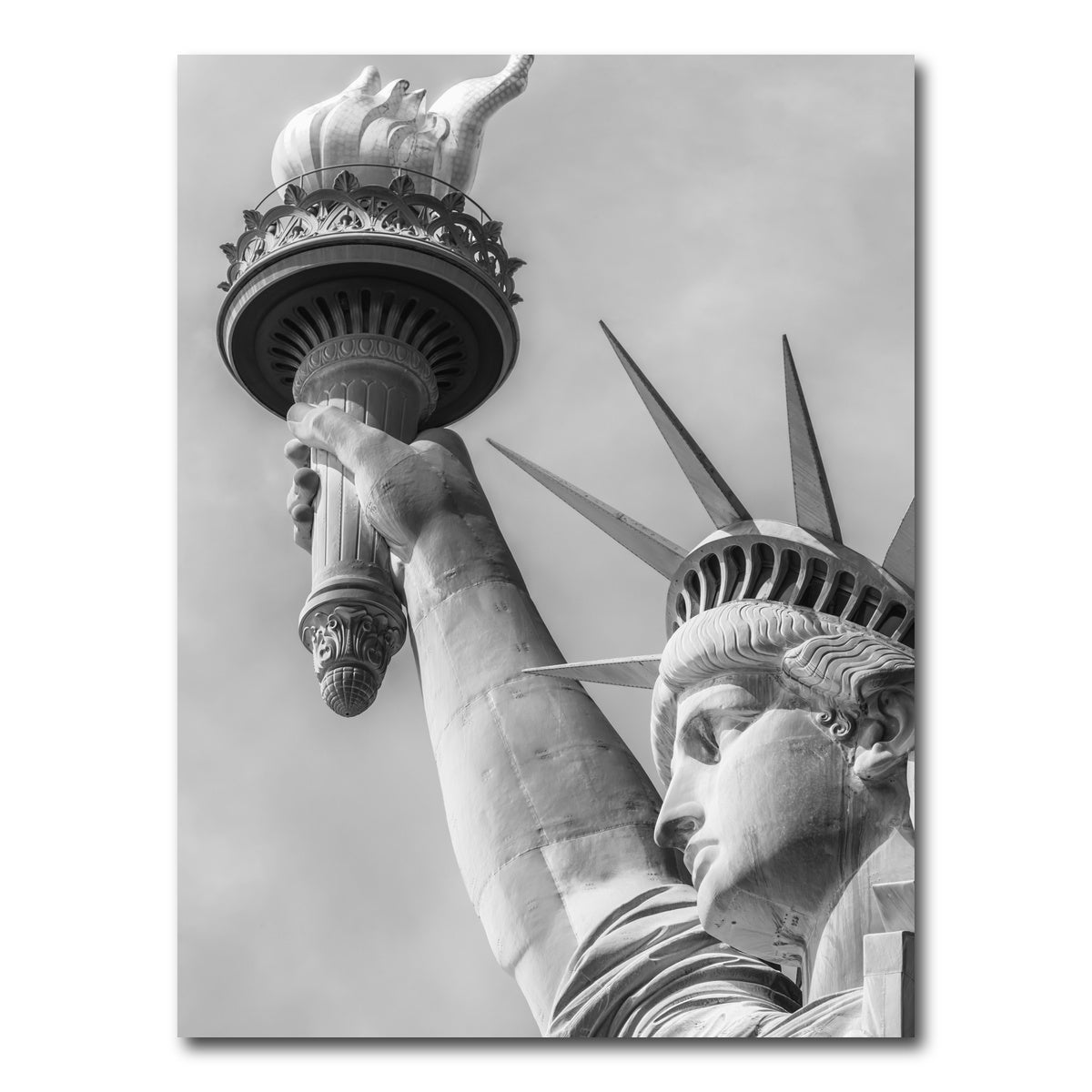 AUTO-MOCKUP WHITE | Statue of Liberty Closeup | 1 Piece | Gallery Wrap Canvas | group=3x4