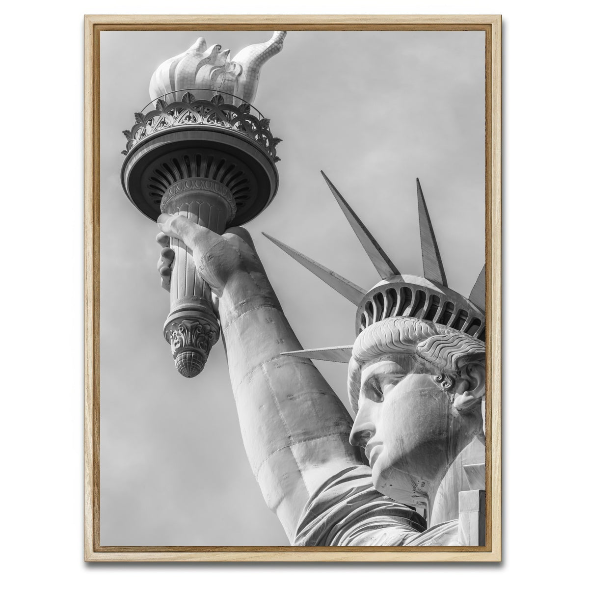 AUTO-MOCKUP WHITE | Statue of Liberty Closeup | 1 Piece | Natural Framed Canvas | group=3x4