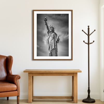 AUTO-MOCKUP ROOM | Statue of Liberty Wall Art