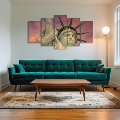 AUTO-MOCKUP ROOM | Statue of Liberty at sunset