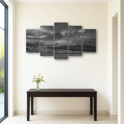 AUTO-MOCKUP ROOM | Stormy Fields