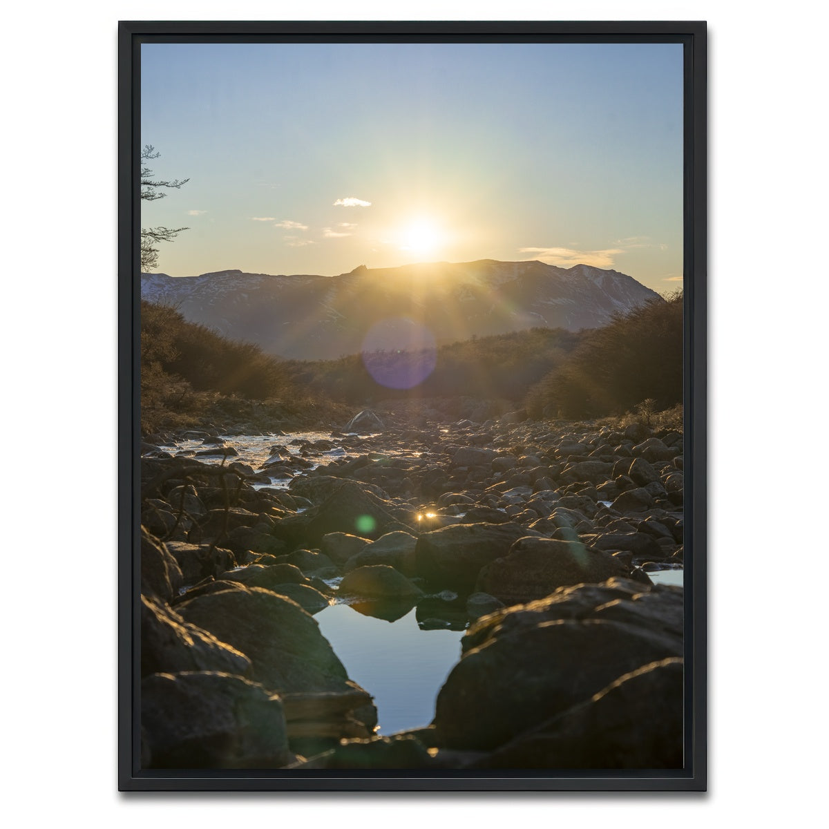 AUTO-MOCKUP WHITE | Sunrise over Fitz Roy River | 1 Piece | Black Framed Canvas | group=3x4