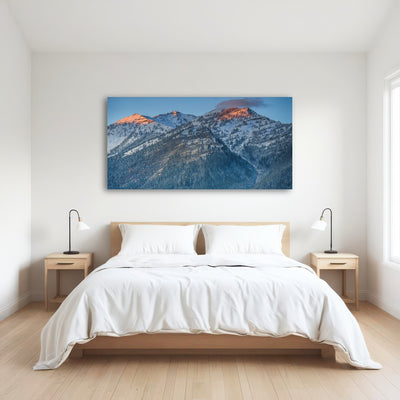 AUTO-MOCKUP ROOM | Sunset on Three Sisters