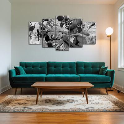 AUTO-MOCKUP ROOM | The Black Mamba Grayscale