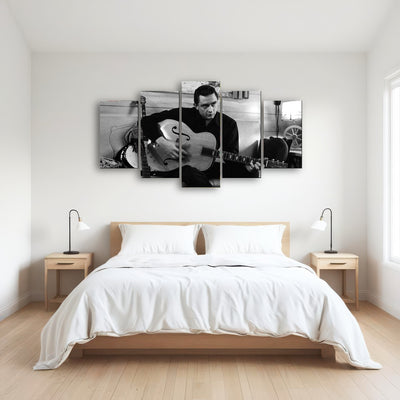 AUTO-MOCKUP ROOM | The Man in Black