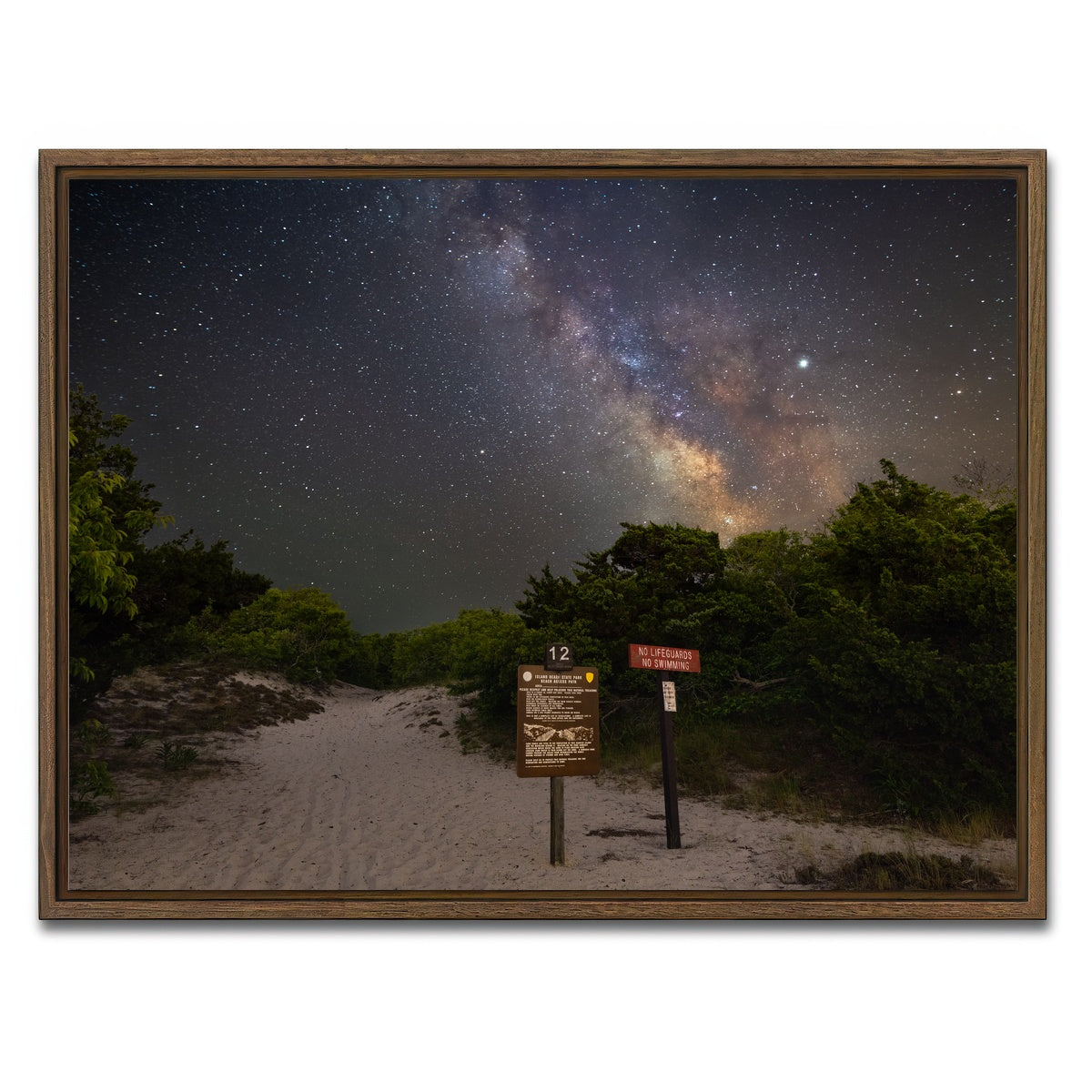 AUTO-MOCKUP WHITE | The Quest | 1 Piece | Walnut Framed Canvas | group=4x3