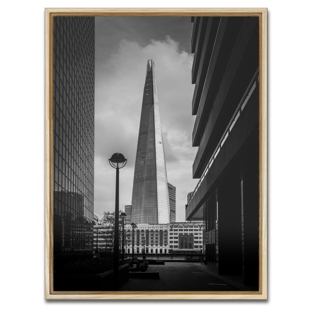 AUTO-MOCKUP WHITE | The Shard | 1 Piece | Natural Framed Canvas | group=3x4