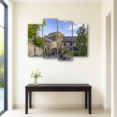 AUTO-MOCKUP ROOM | The Vennel in Edinburgh