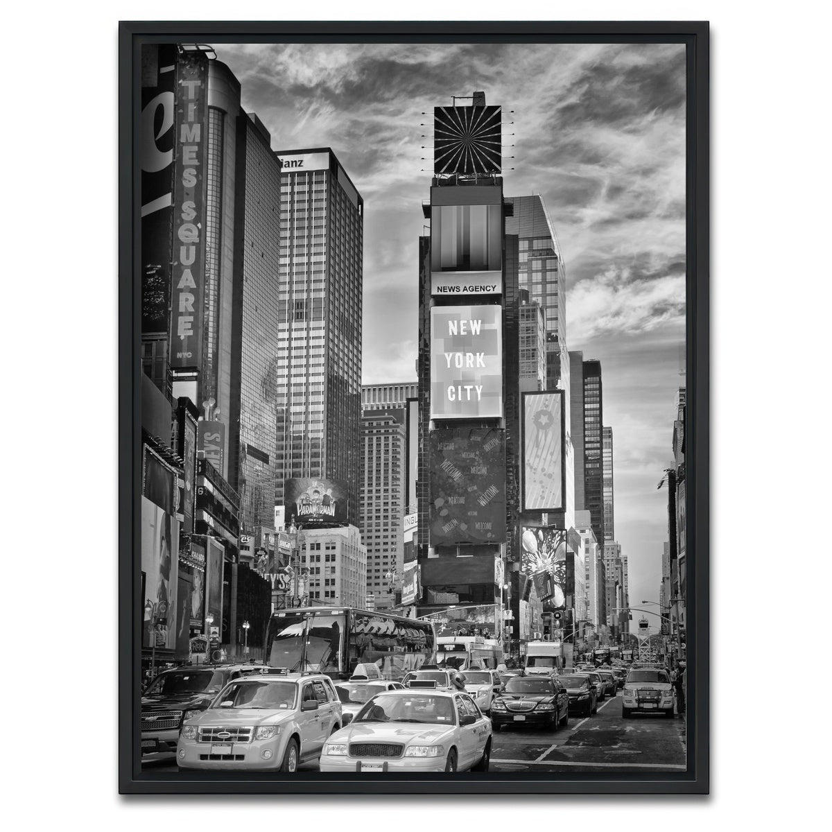 AUTO-MOCKUP WHITE | Times Square Monochrome | 1 Piece | Black Framed Canvas | group=3x4