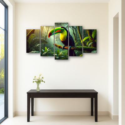 AUTO-MOCKUP ROOM | Toucan on Branch