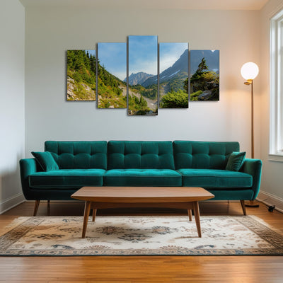 AUTO-MOCKUP ROOM | Treeline at Cascade Pass