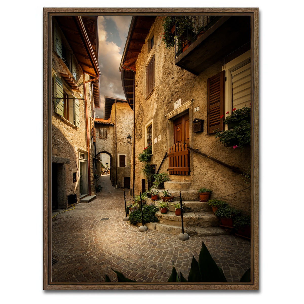 AUTO-MOCKUP WHITE | Tremosine II | 1 Piece | Walnut Framed Canvas | group=3x4