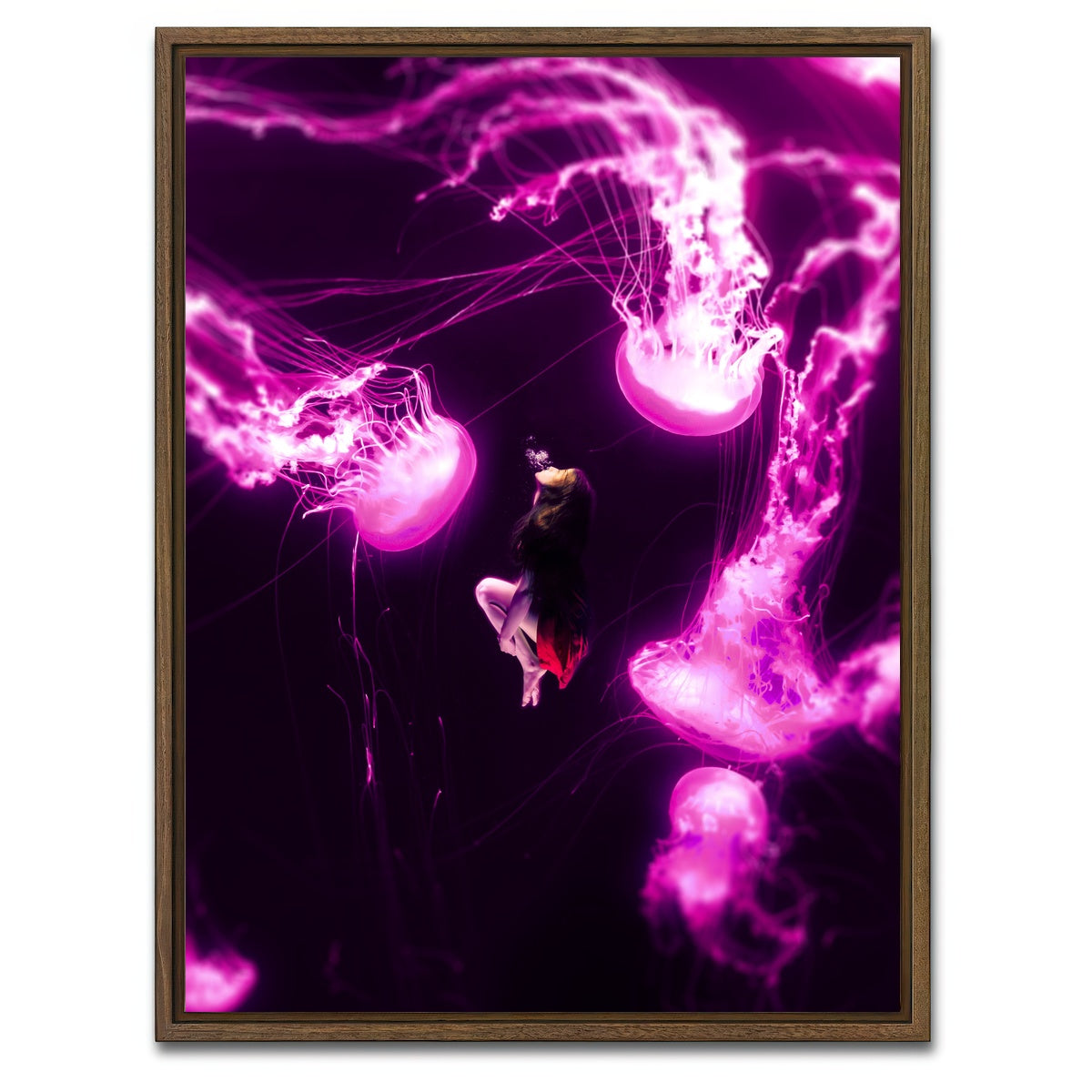 AUTO-MOCKUP WHITE | Underwater spirits | 1 Piece | Walnut Framed Canvas | group=3x4