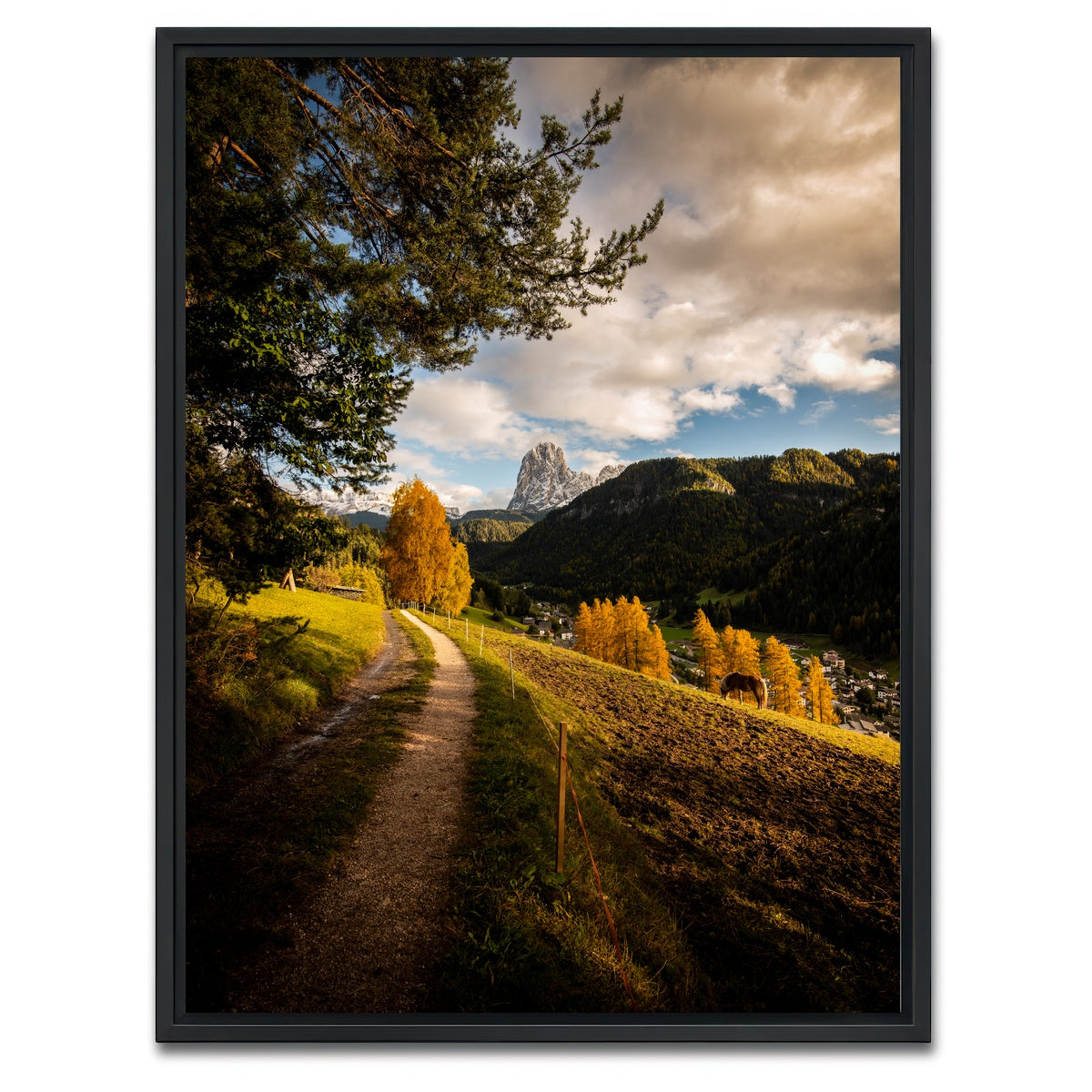 AUTO-MOCKUP WHITE | Val Gardena | 1 Piece | Black Framed Canvas | group=3x4