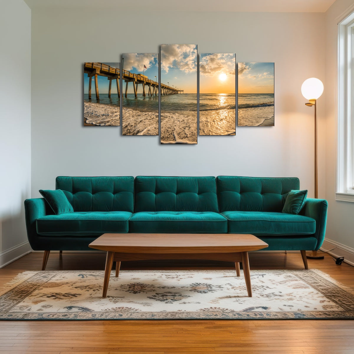 AUTO-MOCKUP ROOM | Venice Pier Sunset