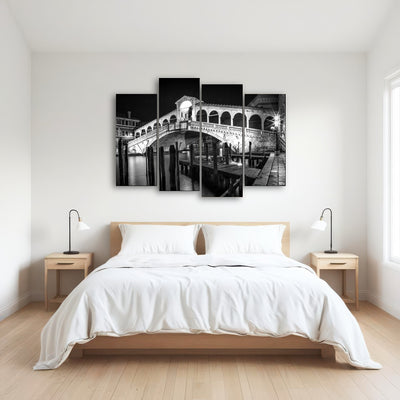 AUTO-MOCKUP ROOM | Venice Rialto Bridge at Night