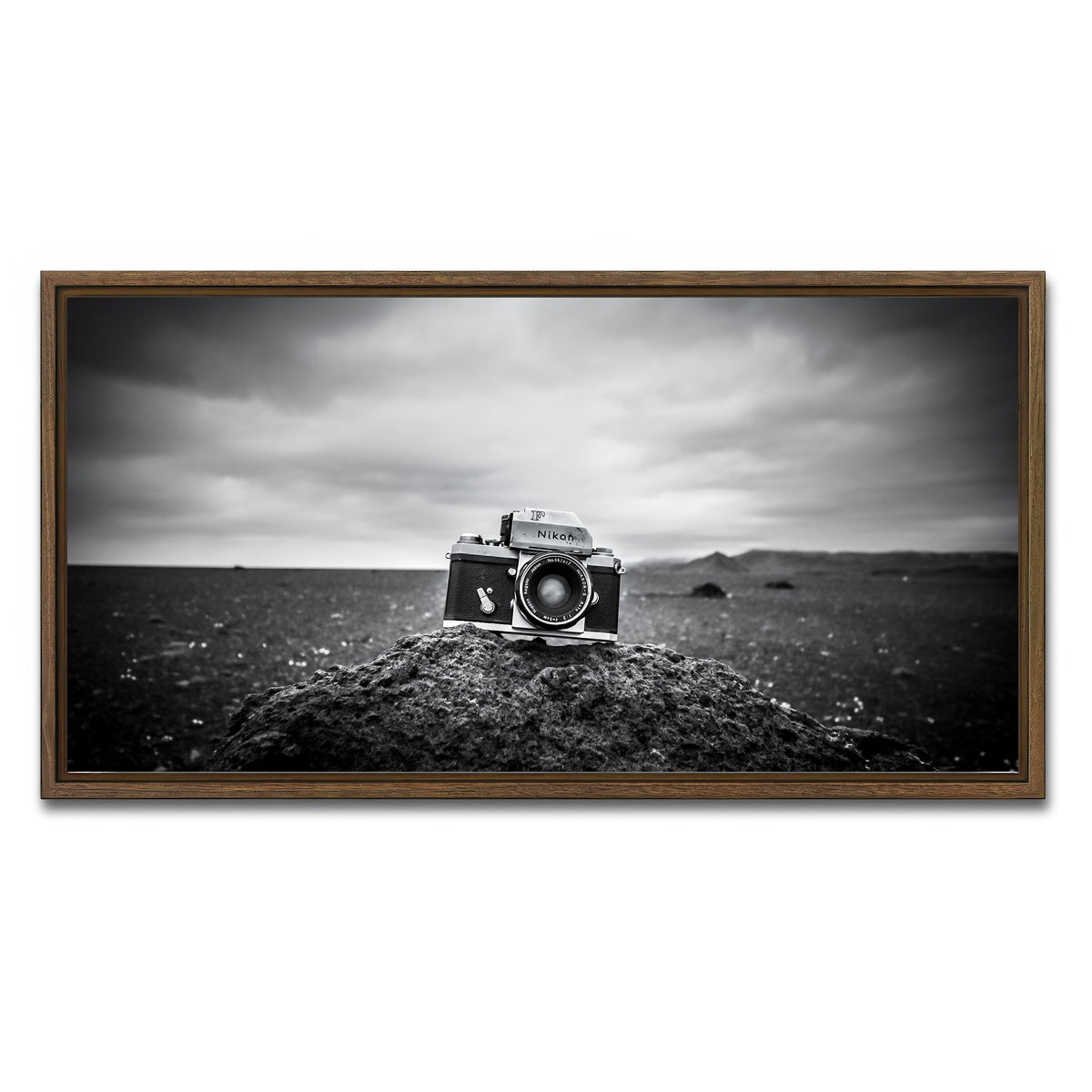 AUTO-MOCKUP WHITE | Vintage Iceland | 1 Piece | Walnut Framed Canvas | group=2x1