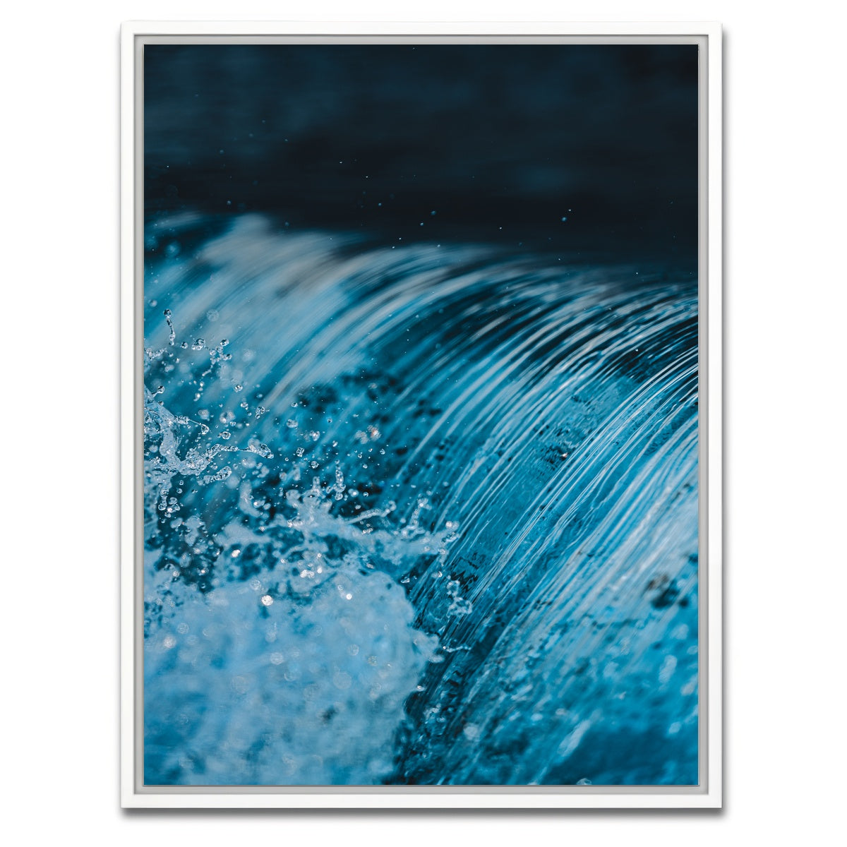AUTO-MOCKUP WHITE | Waterfall | 1 Piece | White Framed Canvas | group=3x4