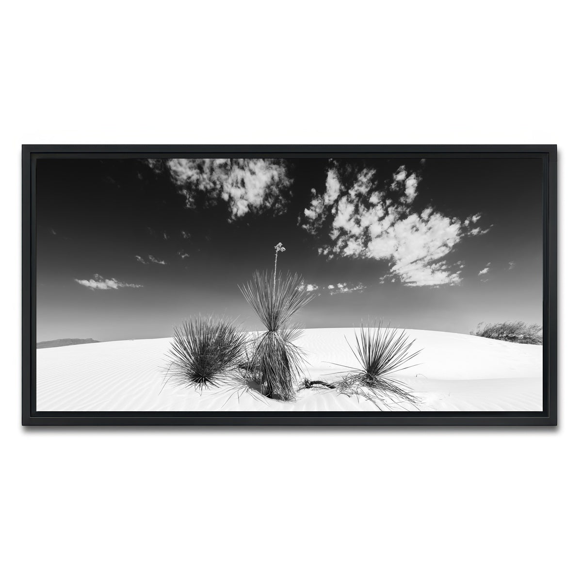 AUTO-MOCKUP WHITE | White Sands Impression  Monochrome | 1 Piece | Black Framed Canvas | group=2x1