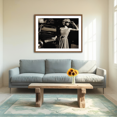 AUTO-MOCKUP ROOM | Woman and Retro Car Wall Art