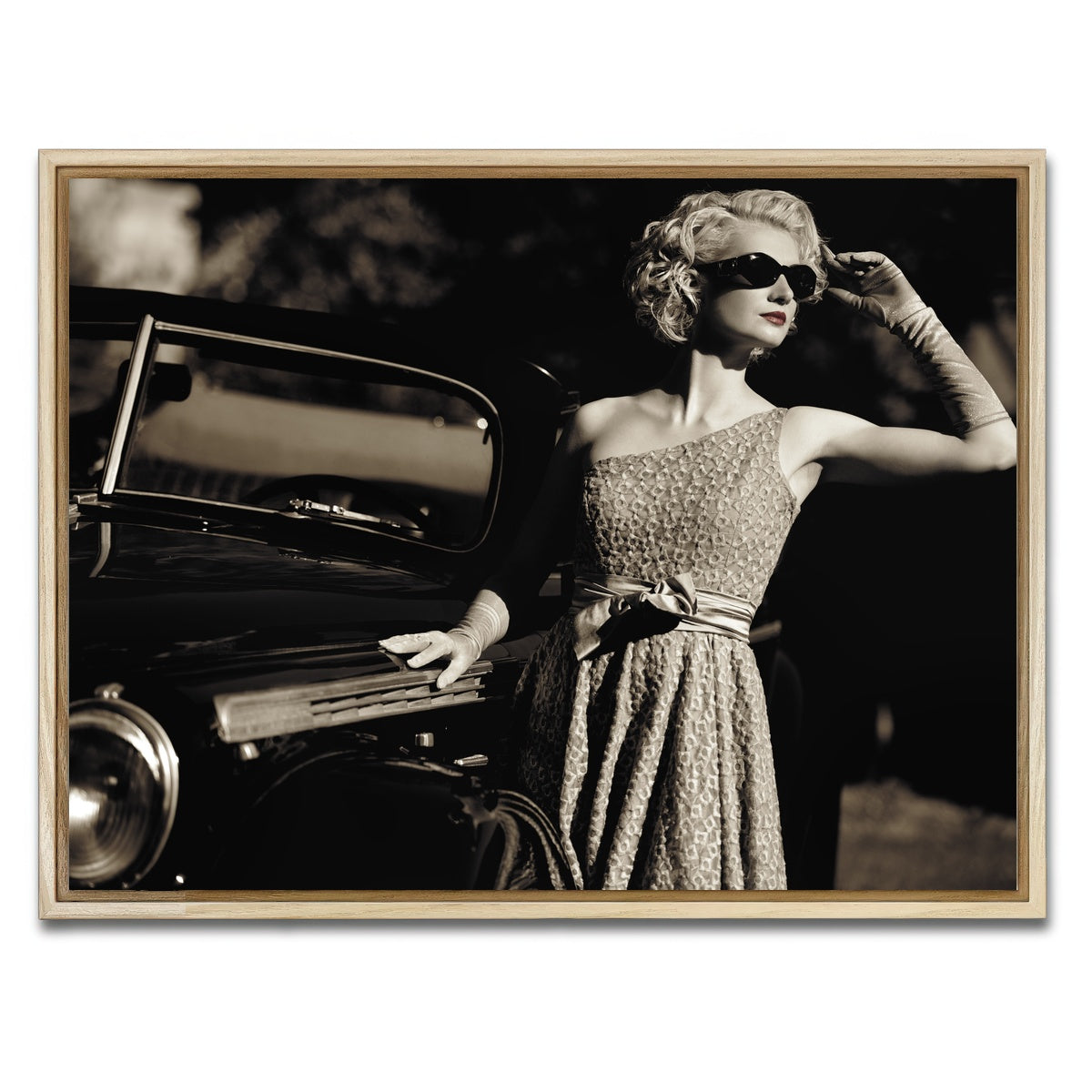 AUTO-MOCKUP WHITE | Woman and Retro Car | 1 Piece | Natural Framed Canvas | group=4x3