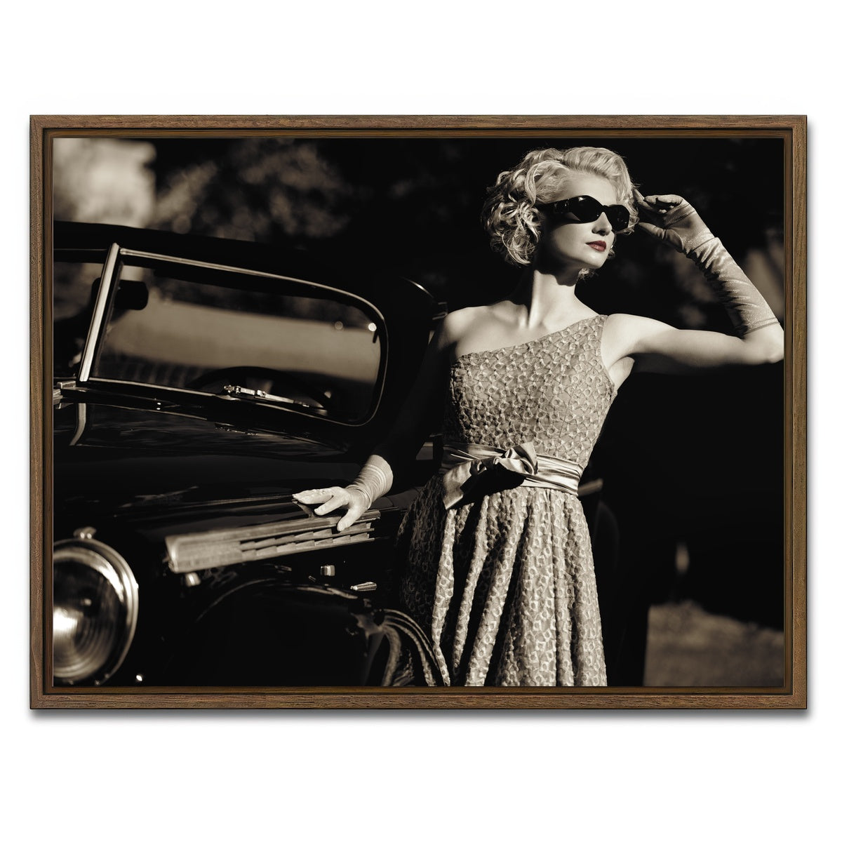 AUTO-MOCKUP WHITE | Woman and Retro Car | 1 Piece | Walnut Framed Canvas | group=4x3