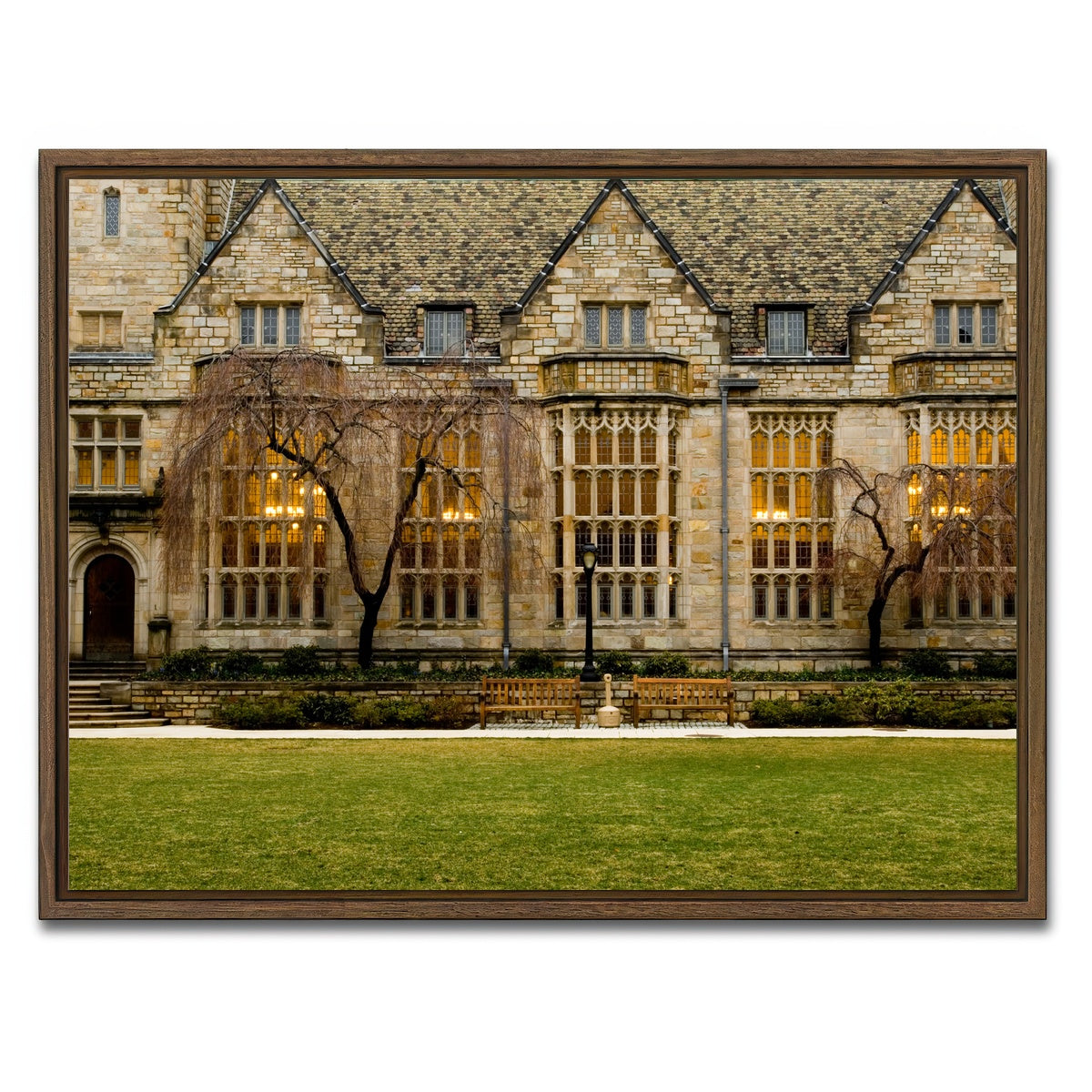 AUTO-MOCKUP WHITE | Yale University | 1 Piece | Walnut Framed Canvas | group=4x3