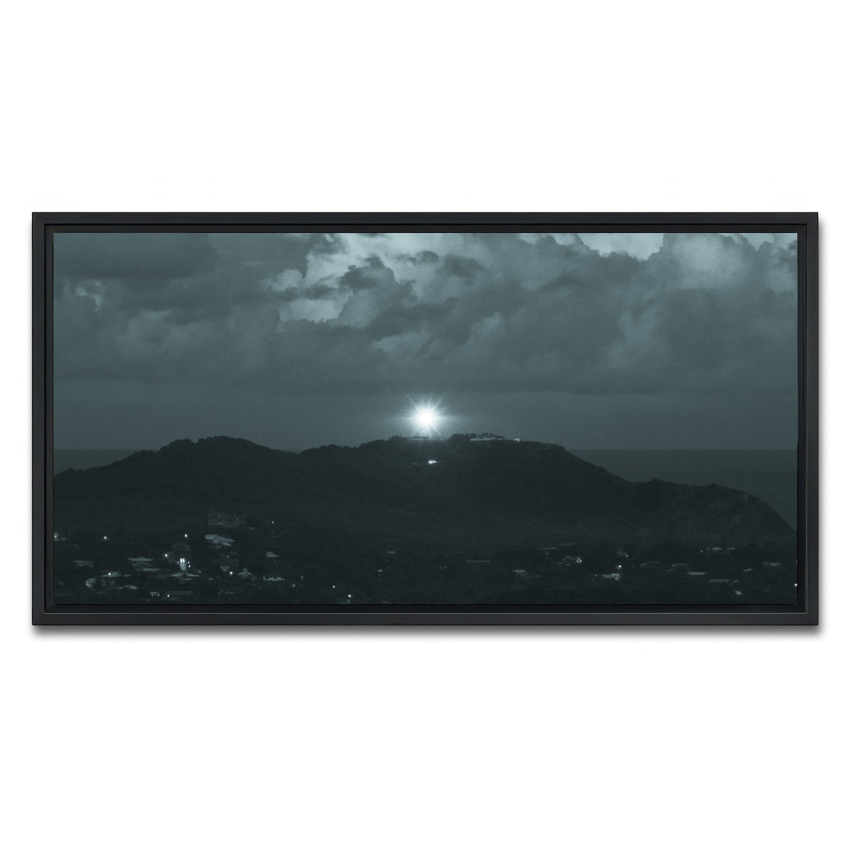 AUTO-MOCKUP WHITE | bangalow | 1 Piece | Black Framed Canvas | group=2x1