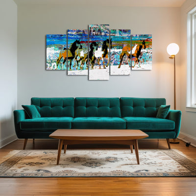 AUTO-MOCKUP ROOM | beach horses 3