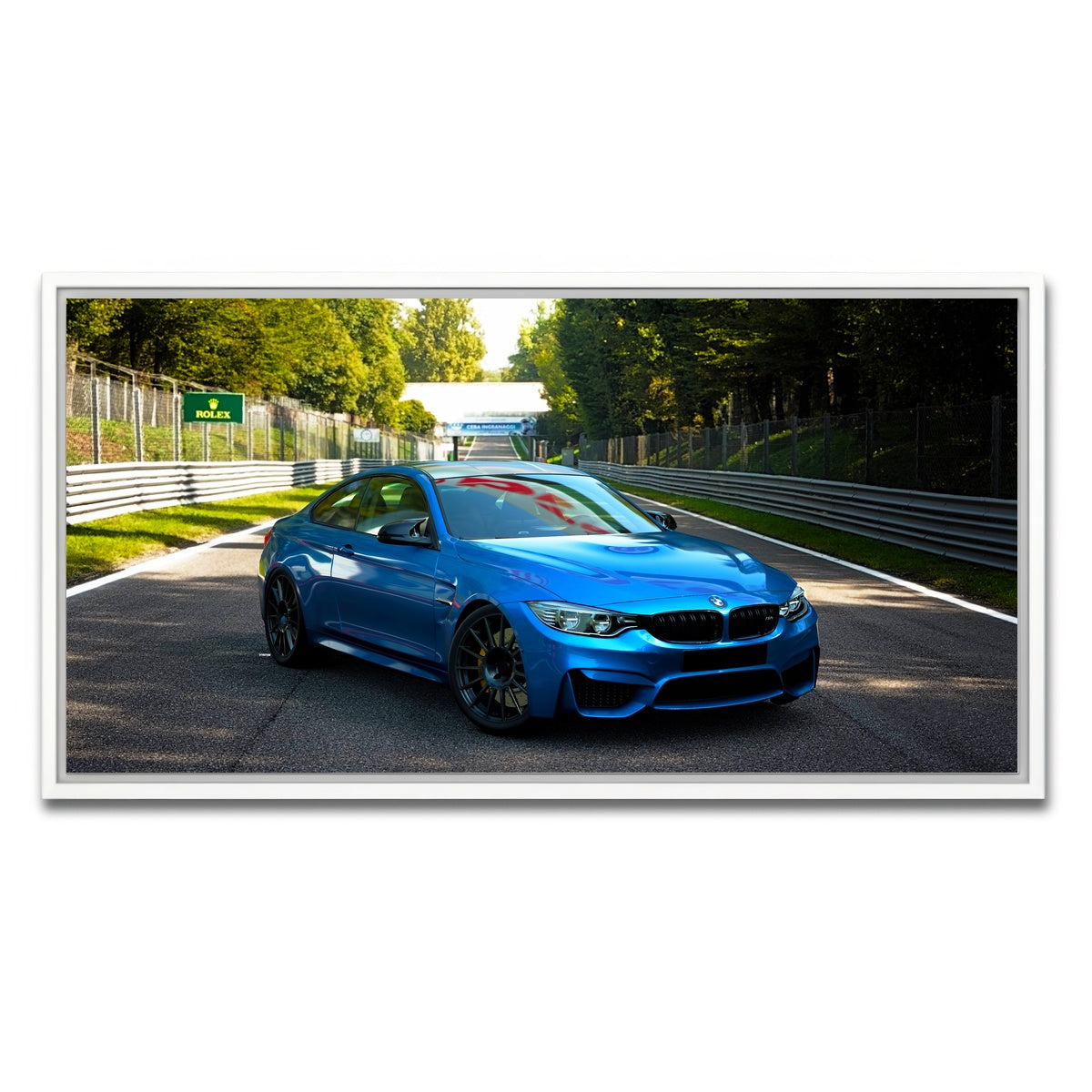 AUTO-MOCKUP WHITE | the M4 | 1 Piece | White Framed Canvas | group=2x1