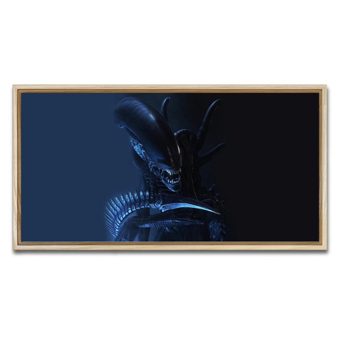 AUTO-MOCKUP WHITE | xenomorph | 1 Piece | Natural Framed Canvas | group=2x1