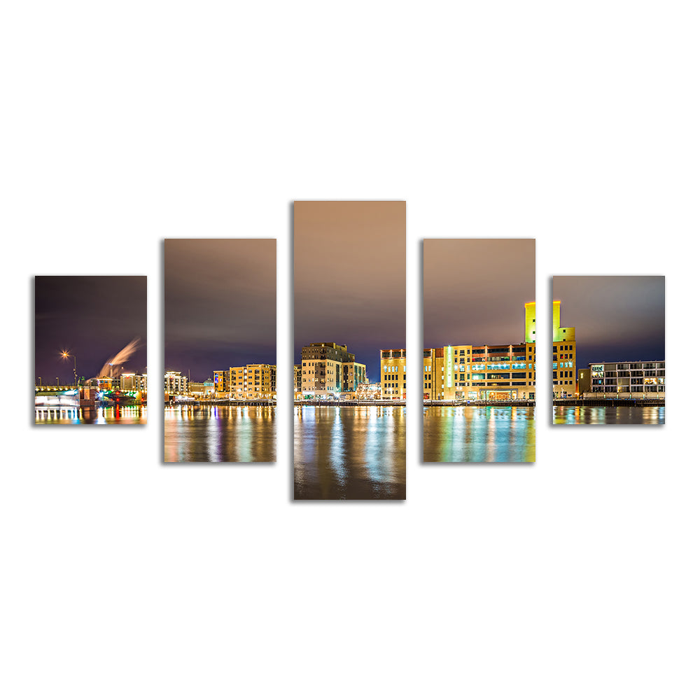 Green Bay City Skyline Wall Art