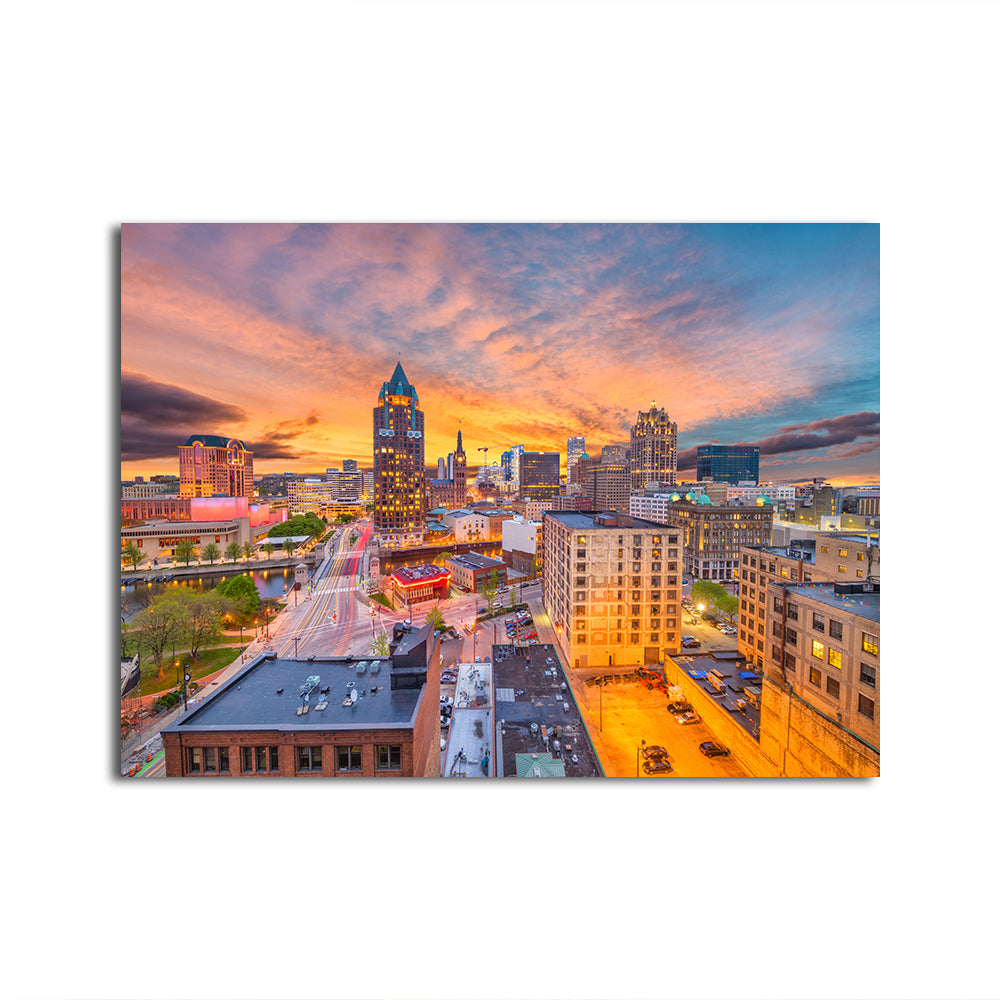 Milwaukee Skyline At Dusk Wall Art