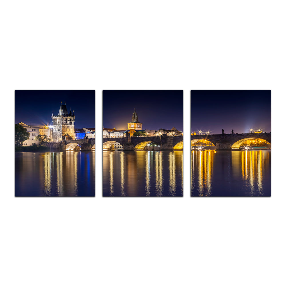 Charles Bridge with Old Town Bridge Tower